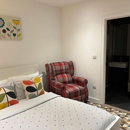 Modern En-Suite Room And Self Catering In לונדון מראה חיצוני תמונה